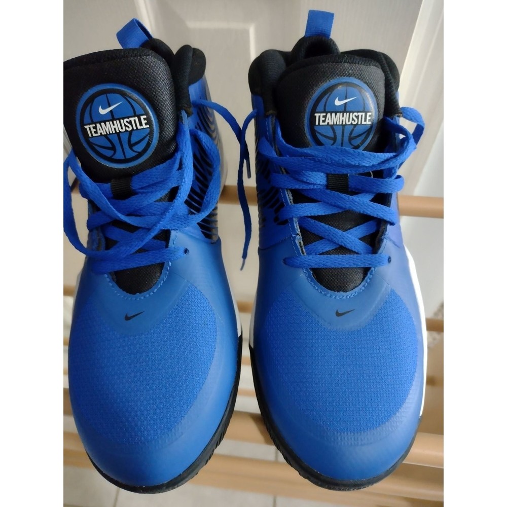 Nike Team Hustle Blue Kids Shoes Size 5.5Y #new